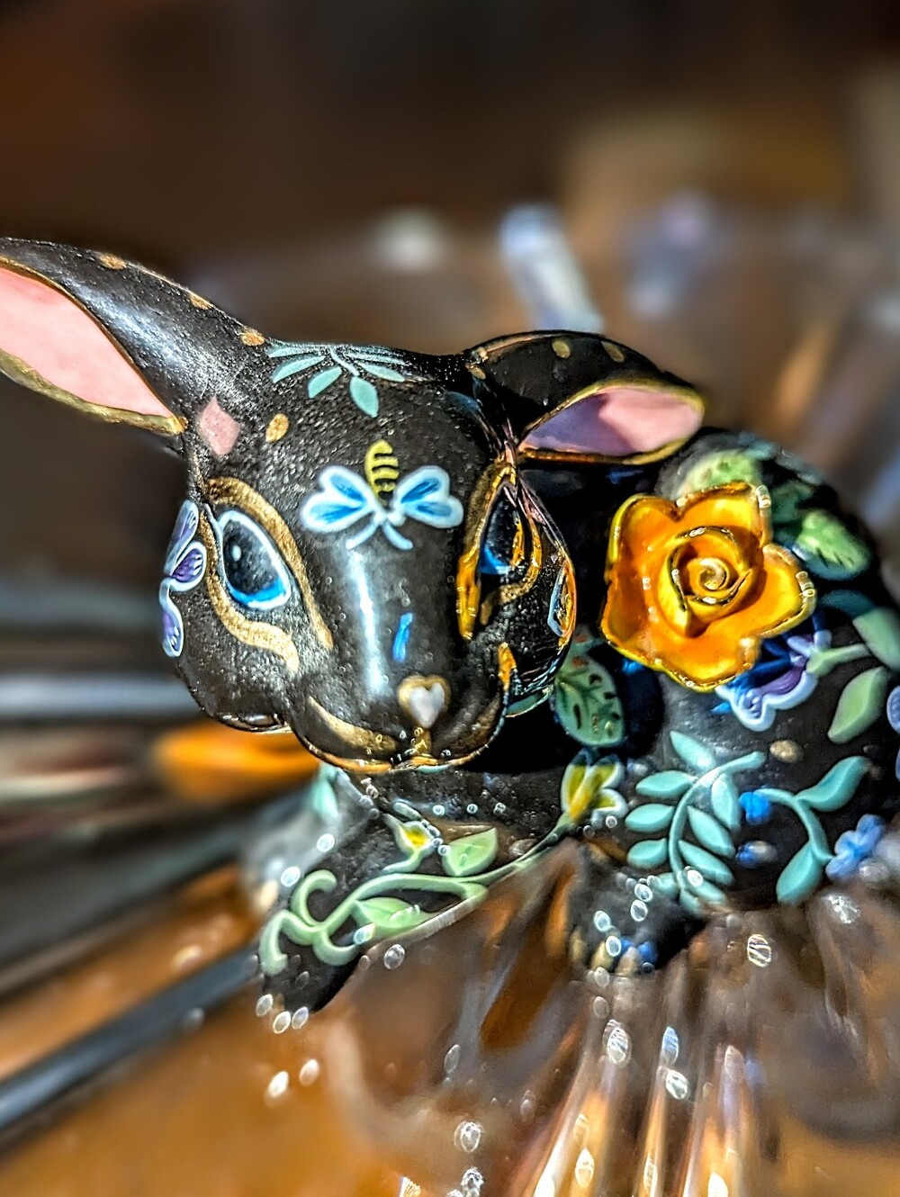 Lynn Chase Bunny Rabbit Figurine Black Gold Floral Hand Paint Porcelain 1989